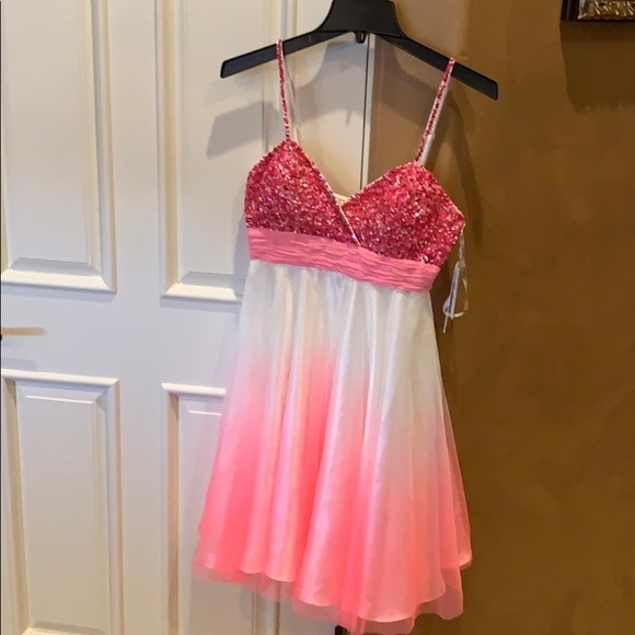SCALA sz 6 Pink and white gradient color! - Picture 1 of 7